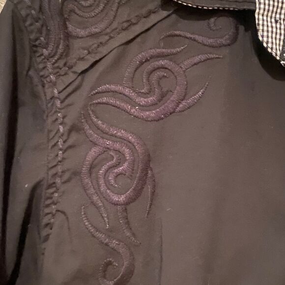 Toku Black Embroidered Long Sleeve Button Up Shirt Size Small - Picture 6 of 8